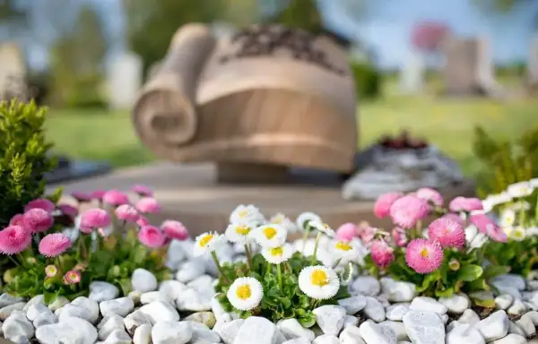 Ile trwa kremacja? Zaskakujące fakty o czasie i wpływie na proces