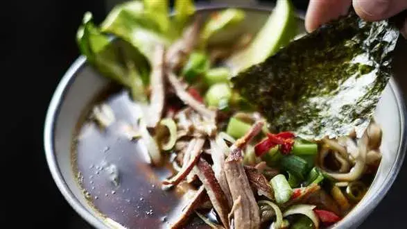 Grzybowy ramen