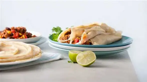 Los burritos, czyli tortilla z mięsno-warzywnym farszem