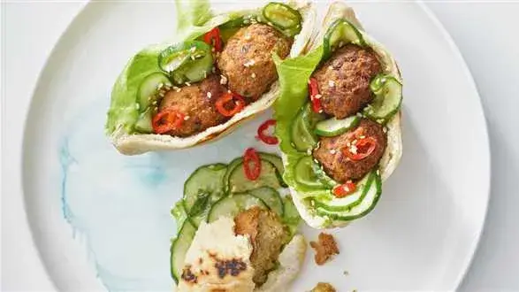 Pity z falafelami