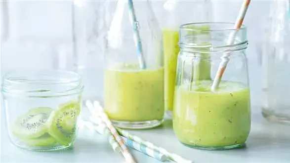 Smoothie z kiwi i ogórków