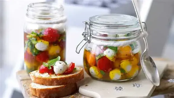 Caprese w oliwie