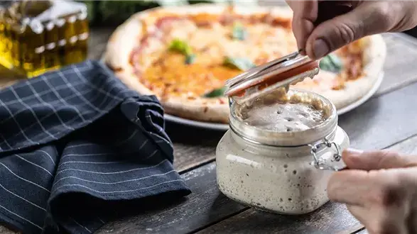 Pizza bez drożdży