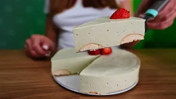 Sernik matcha na zimno