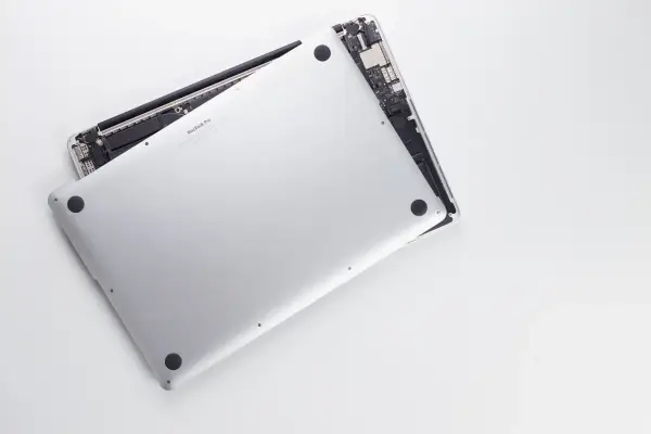 Reset SMC MacBook Pro - Kompletny poradnik dla każdego modelu