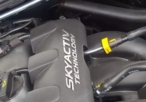 Silnik benzynowy SKYACTIV TECHNOLOGY, symbol innowacji i najlepsze silniki benzynowe.