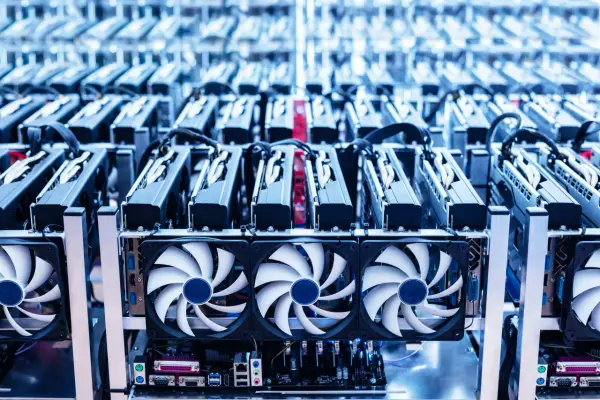 Jak działa koparka kryptowalut? Poznaj proces wydobywania bitcoina