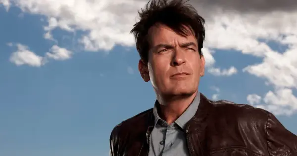 Charlie Sheen - filmy i seriale. Co warto obejrzeć?
