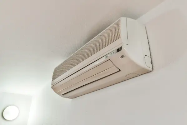 Tryb FAN w klimatyzacji: Oszczędzaj prąd i ciesz się komfortem!