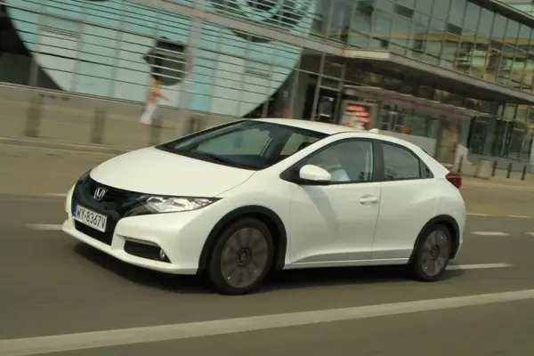 Ile pali Honda Civic 1.8 benzyna? Sprawdź realne zużycie paliwa