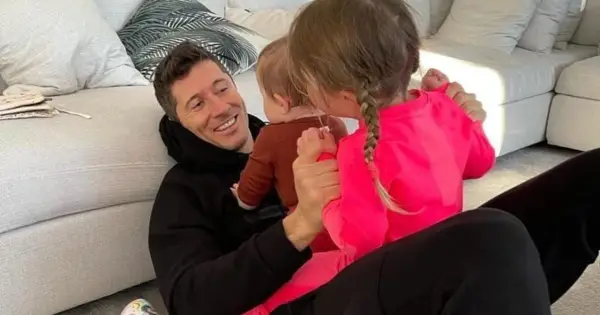 Ile dzieci ma Robert Lewandowski? Poznaj Klarę i Laurę