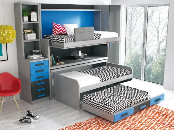 Solución ingeniosa: 3 camas en poco espacio, con literas y cama nido, ideal para habitaciones juveniles.