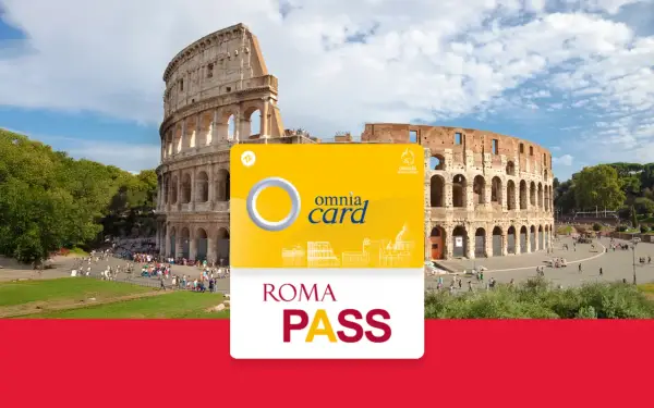 La carta Omnia Pass per i mezzi pubblici di Roma, con il Colosseo sullo sfondo, per esplorare la città.