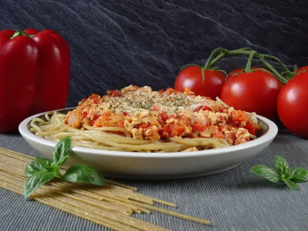 Wege spaghetti z tofu: mój przepis na idealny smak i teksturę