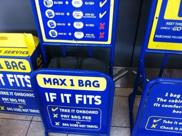 Bagaż rejestrowany Ryanair - co musisz wiedzieć o wymiarach i opłatach