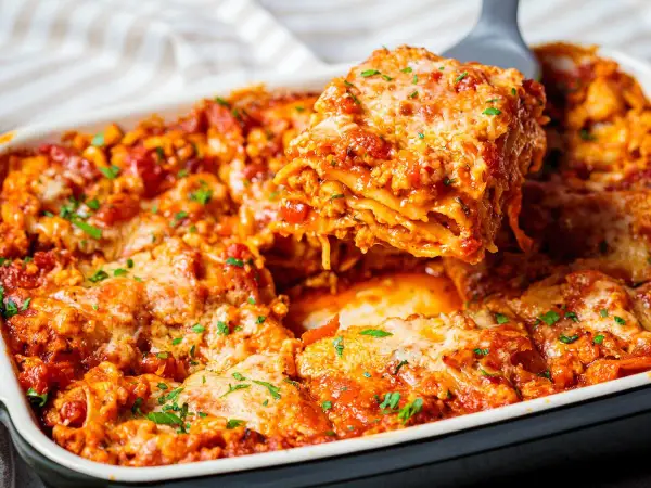 Lazania bolognese - przepis Ewy Wachowicz. Zrób ją idealnie!