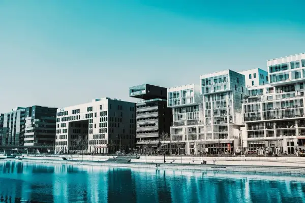 Krynica Morska: Atrakcje na każdą porę roku zaplanuj idealny urlop