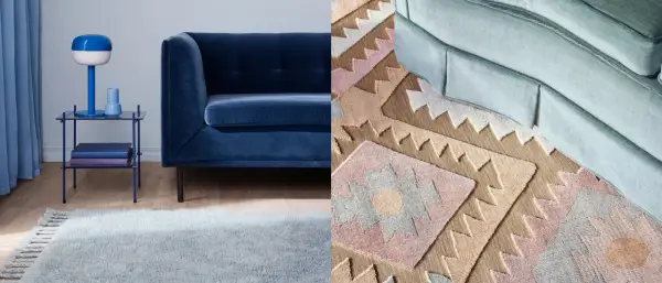 En mjuk, ljusblå matta med fransar framför en mörkblå soffa. Till höger syns en annan matta med geometriskt mönster i rosa, beige och vitt, som matchar en ljusblå soffa.
