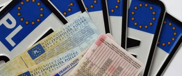 Koszt przerejestrowania samochodu: od 66,50 zł? Sprawdź!