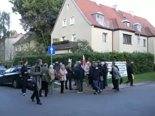 Gdzie mieszka Tusk? Zaskakujące szczegóły o jego życiu w Sopocie