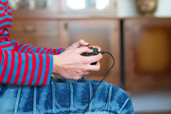 Jak podłączyć pada do PS5? Poradnik krok po kroku!