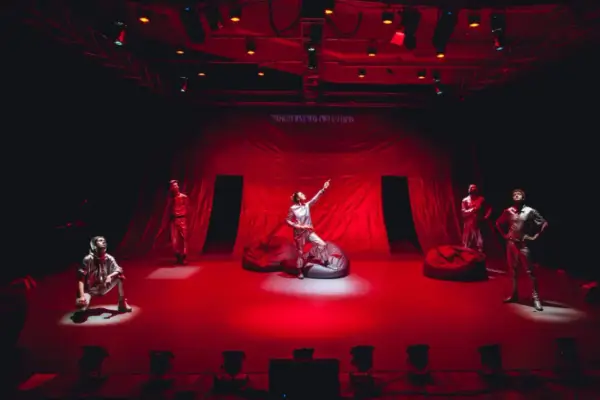 Teatr spektakle w Warszawie - najciekawsze wydarzenia na wyciągnięcie ręki