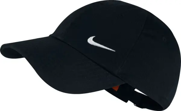Jak prać czapkę z daszkiem Nike, aby nie zniszczyć jej kształtu