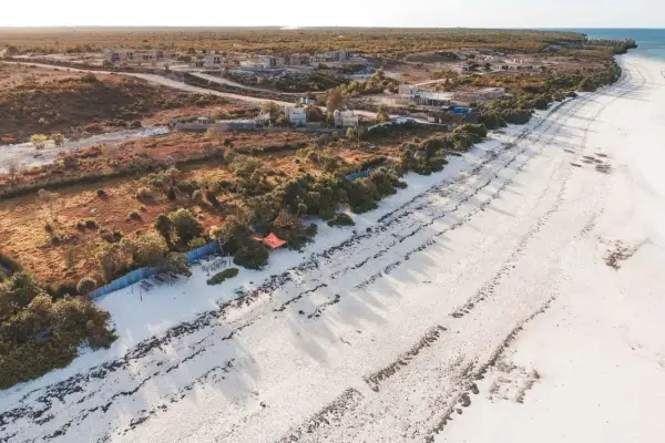 Ile trwa lot na Zanzibar z Polski? Sprawdź czas i porady