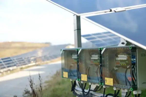Quel est le rôle de l'onduleur pour protéger vos appareils électriques ?