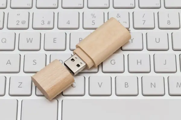 Jak skopiować pliki na pendrive - bez błędów i problemów?