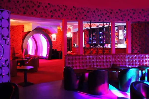 Sofia Club - najlepszy klub nocny w Warszawie: lokalizacja i rozrywka