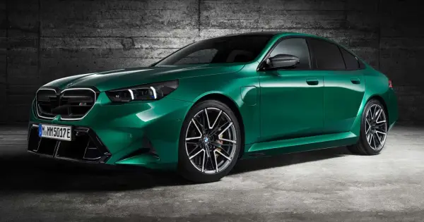 BMW M5 – hybryda plug-in, 727 KM. Czy warto?