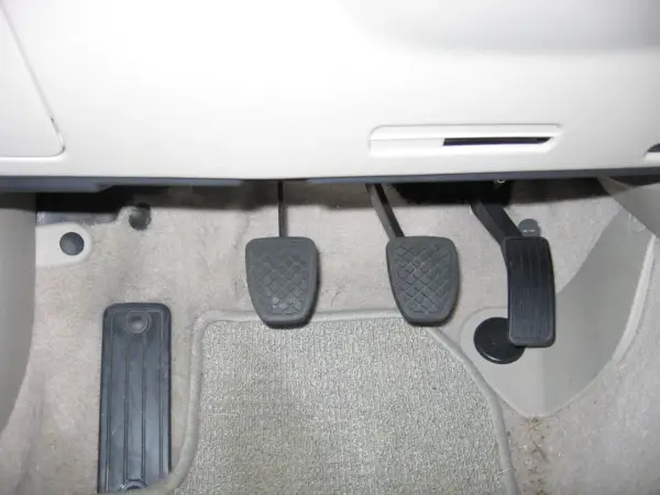 Volvo V50 - Wymiana pompy sprzęgła - Czy to ona? Koszty