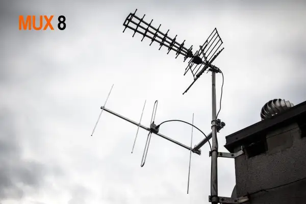 MUX 8 nie działa? Antena szerokopasmowa i VHF: Pełny poradnik