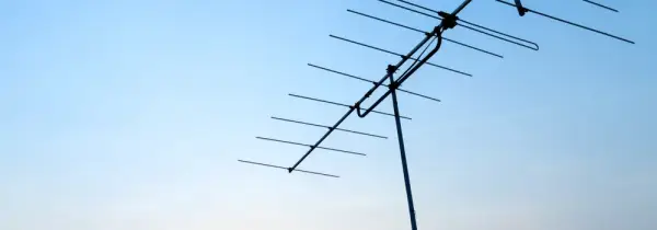 Jaką antenę kupić do telewizji naziemnej, aby uniknąć problemów z sygnałem?
