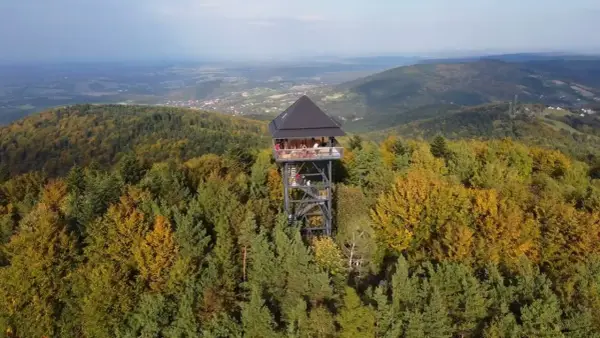 Wieża widokowa Chrząstówka: Czy widać Tatry? Pełny przewodnik