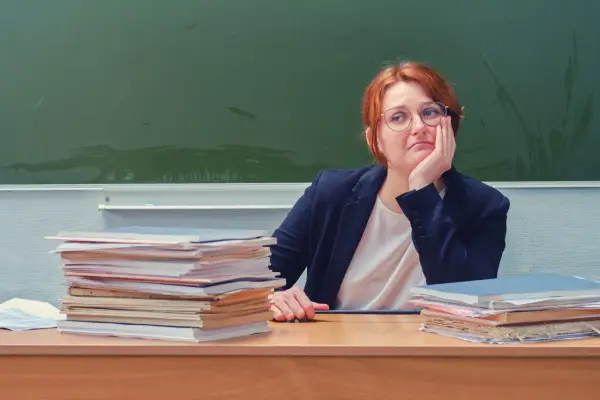 Zarobki nauczycieli 2026 - Jak realnie ocenić swoją pensję?