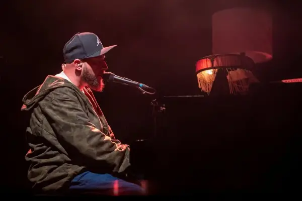 Dlaczego koncert Korteza w Łodzi będzie niezapomniany? 3 powody