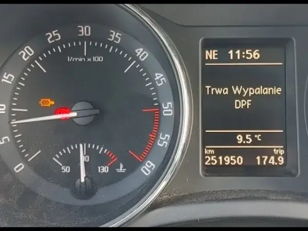 Jak wygląda kontrolka wypalania DPF i co oznacza dla Twojego auta?