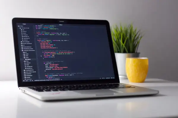 Jak stworzyć stronę HTML krok po kroku bez zbędnych trudności