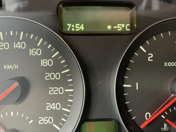 Dziwna temperatura w Volvo V50? Czujnik zewnętrzny - poradnik