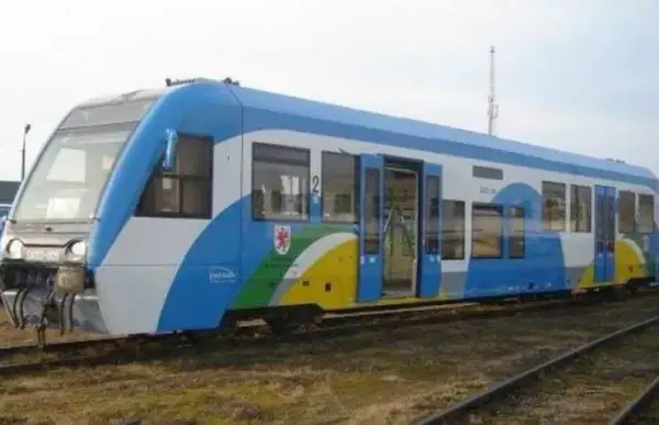 Jak dojechać do Mielna pociągiem - praktyczne informacje i ceny biletów