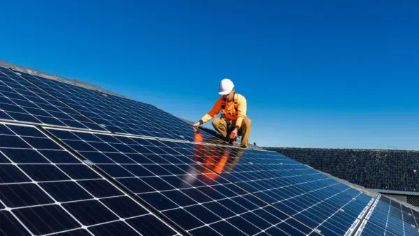 Évitez les arnaques au photovoltaïque : Protégez votre investissement