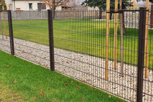Jakie ogrodzenie jest najtańsze? Odkryj najbardziej ekonomiczne opcje