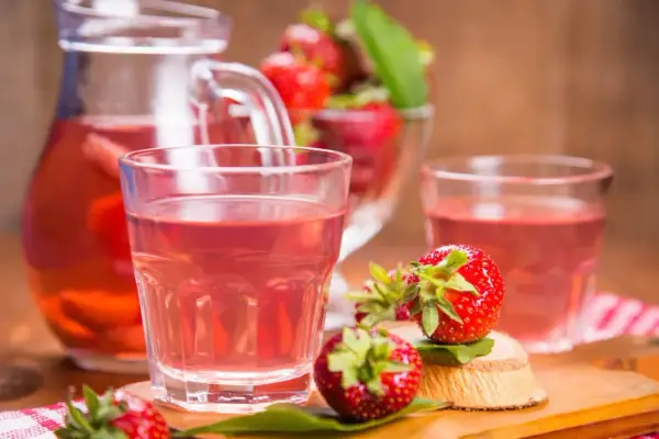 Kompot truskawkowy idealny - Proporcje i przepis, który smakuje!