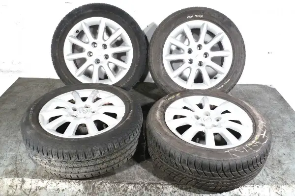 Cztery felgi aluminiowe do Opla Astry H. Rozstaw śrub 5x110. Idealne na zimę i lato.