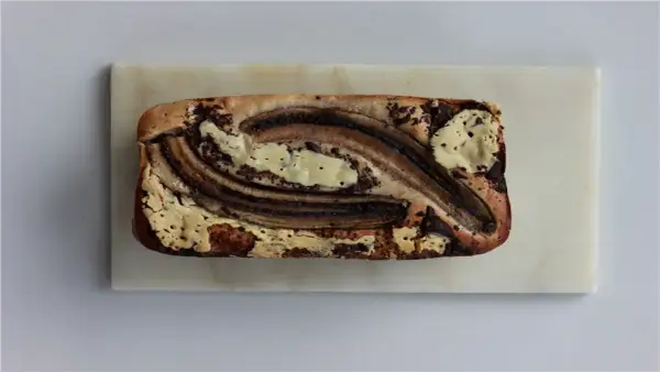 Ciasto z tahini: Jak wykorzystać ten niezbędny składnik
