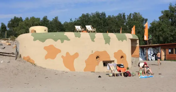Bunkry w Jastarni: Historia ukryta w pięknych krajobrazach