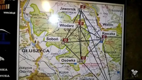 Mapa z zaznaczonymi terenami i nazwami miejscowości, m.in. Włodarz, Soboń, Osówka. Widać symbole nazistowskie i linie łączące punkty.