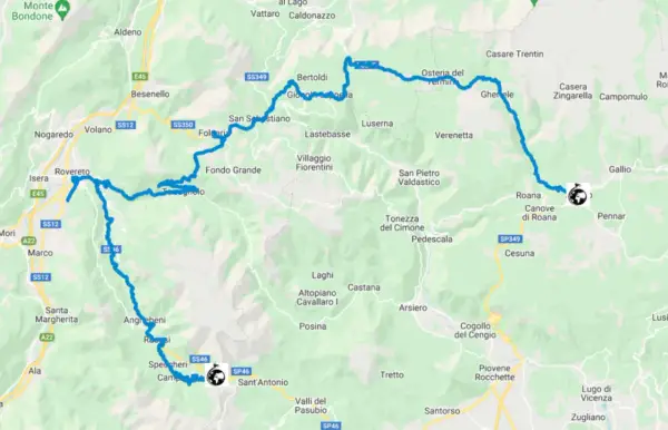 Mappa di un percorso in moto attraverso l'Altopiano di Asiago e la Vallagarina, con tappe a Rovereto, Folgaria, Gallio e Cogollo del Cengio. La strada del costo è ben visibile.